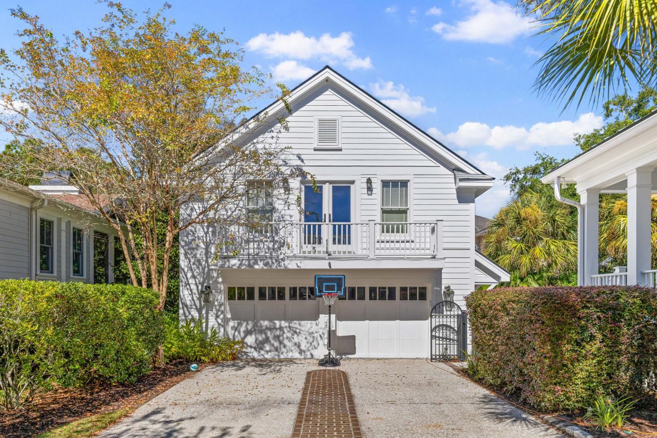 26 Woodford Street Photo 52