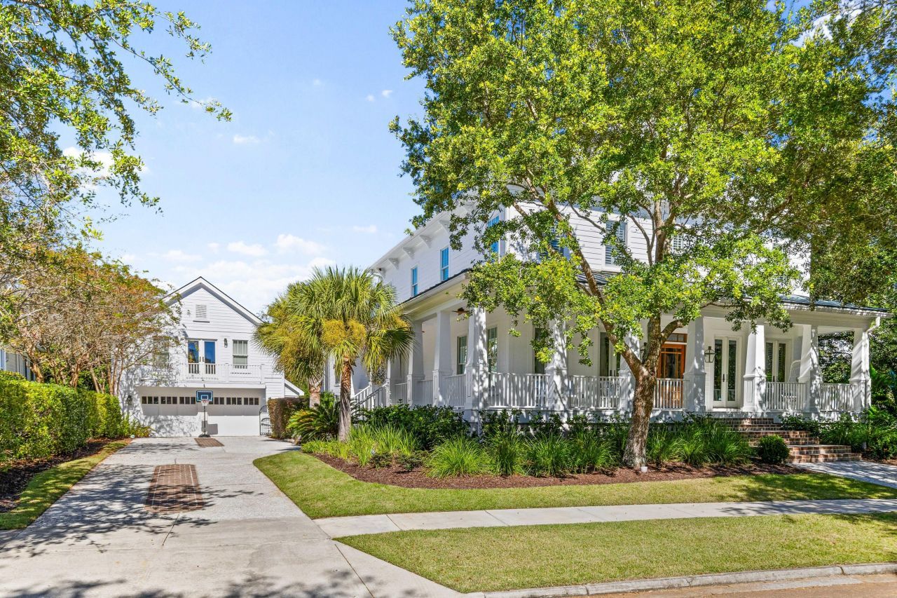 26 Woodford Street Photo 53