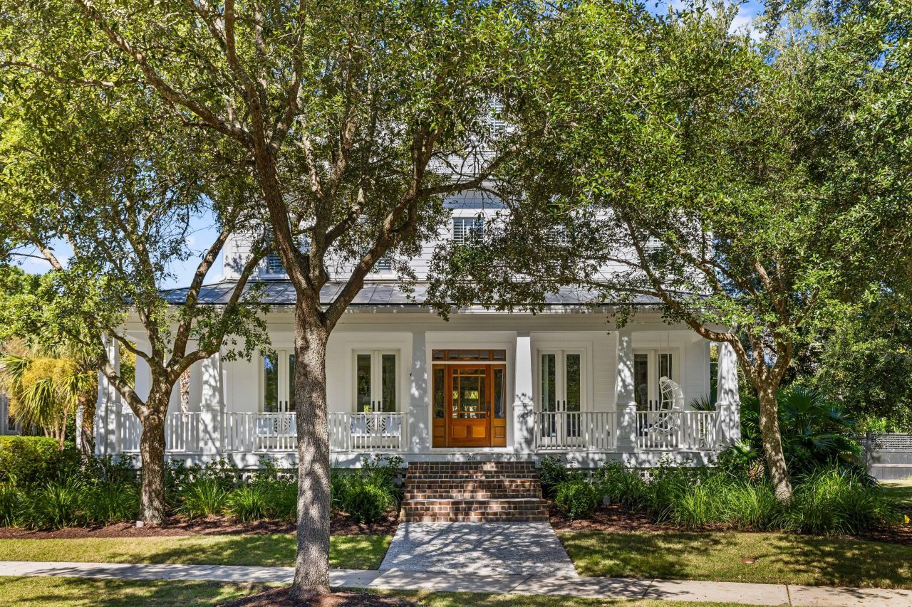 26 Woodford Street Photo 58