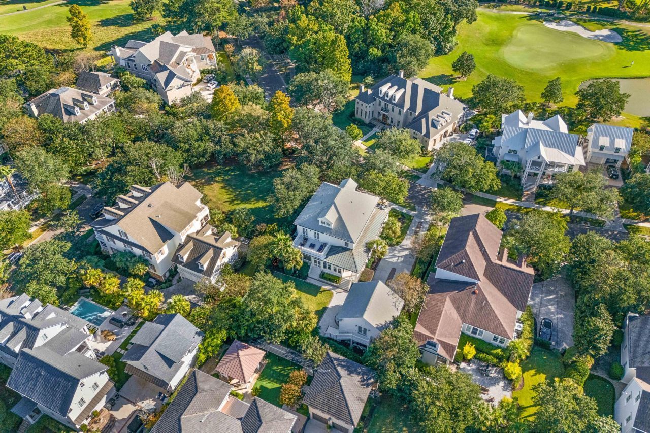 26 Woodford Street Photo 59