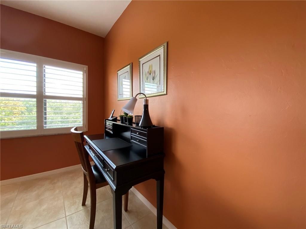230 Vintage Cir, Unit A-404, Naples, FL 34119 Photo
