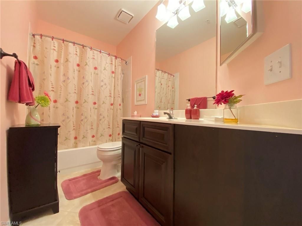 230 Vintage Cir, Unit A-404, Naples, FL 34119 Photo