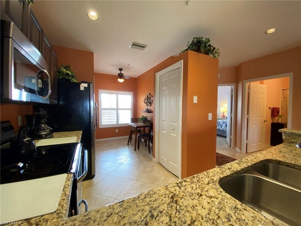 230 Vintage Cir, Unit A-404, Naples, FL 34119 Photo