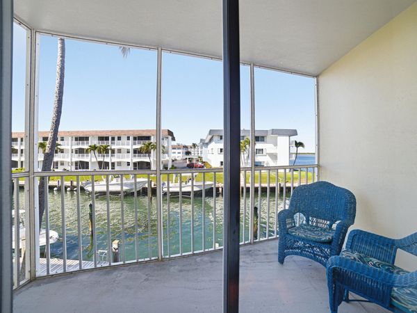 101 Doolen Court, Unit 207, North Palm Beach, FL 33408