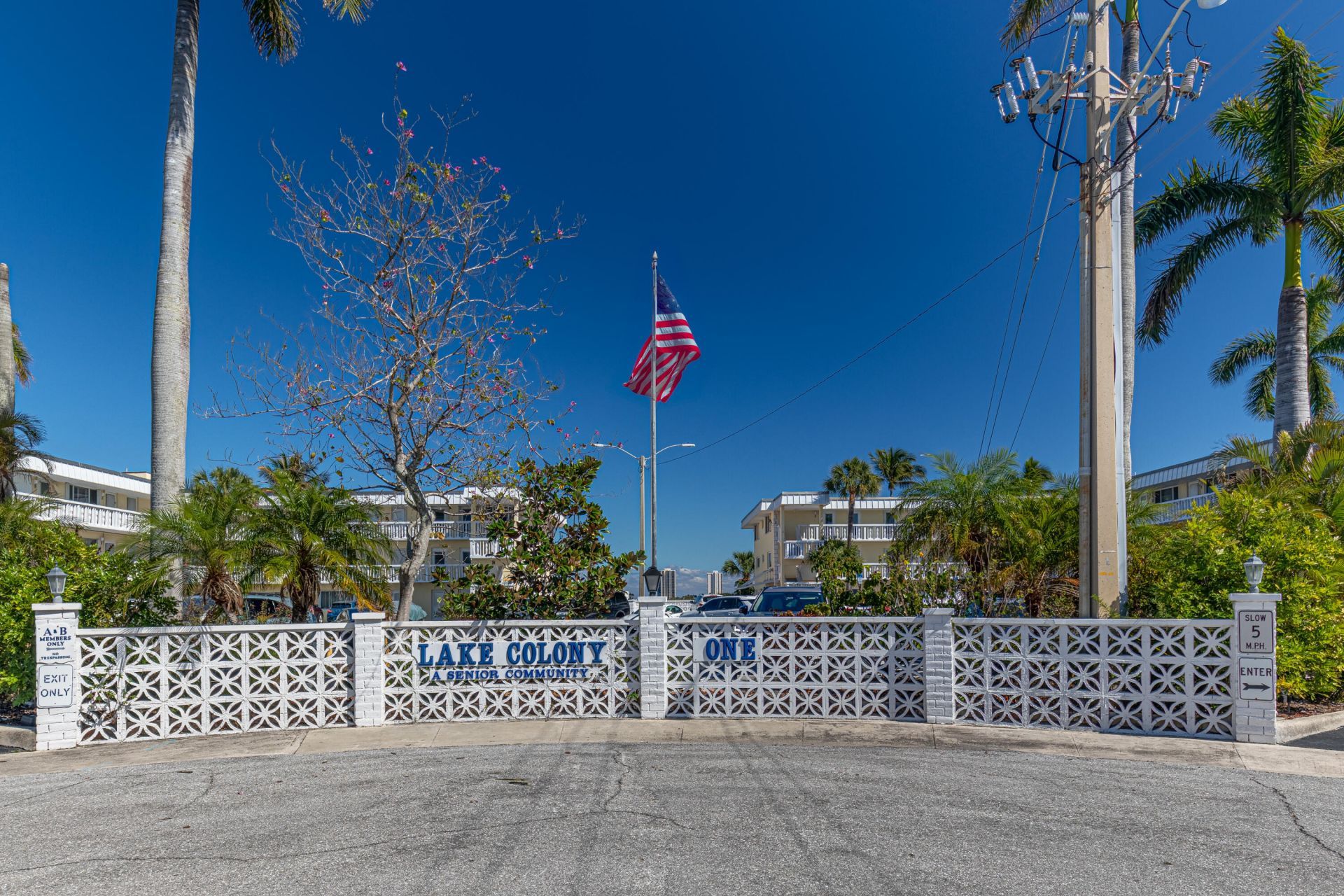 101 Doolen Court, Unit 207, North Palm Beach, FL 33408 Photo