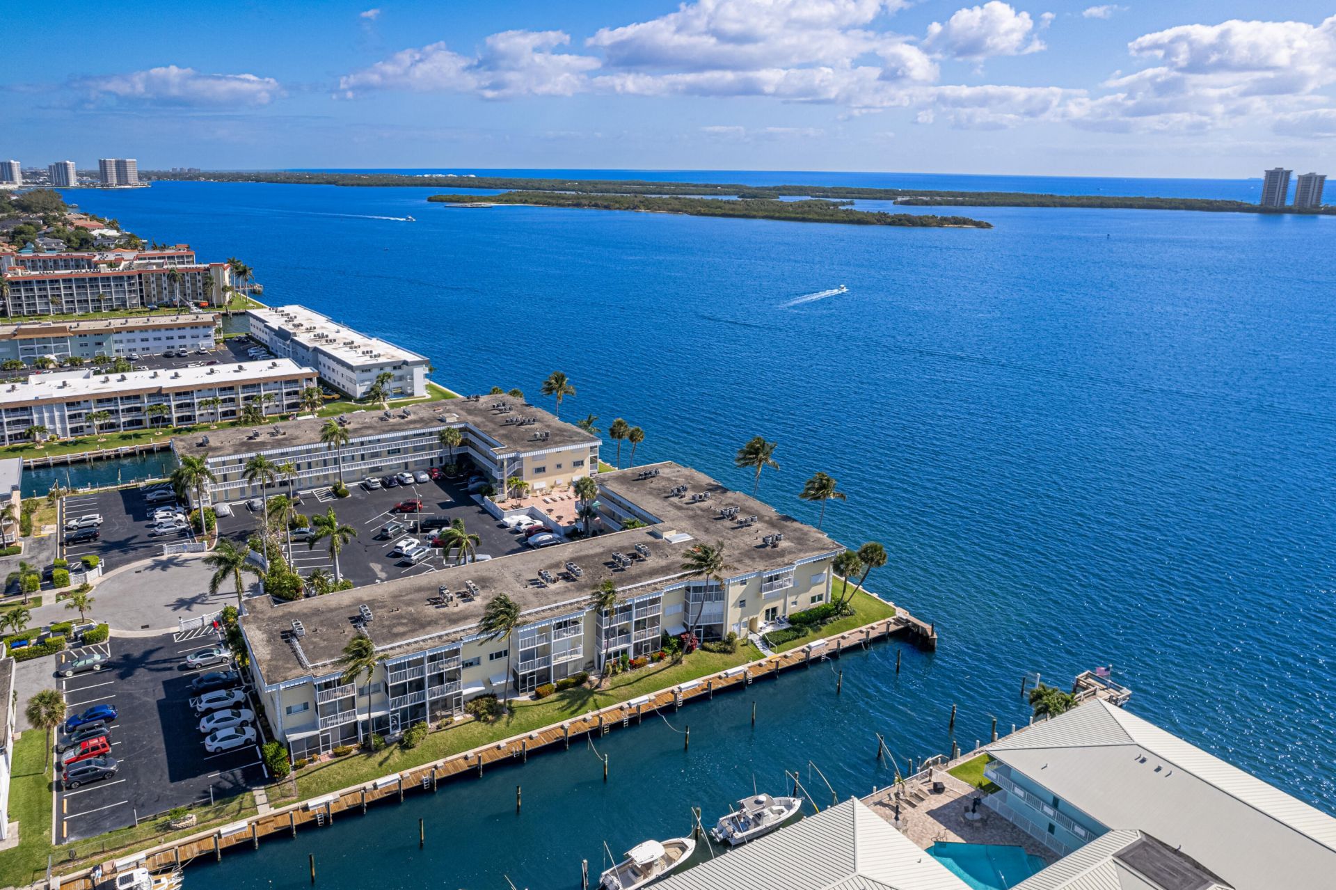 101 Doolen Court, Unit 207, North Palm Beach, FL 33408 Photo