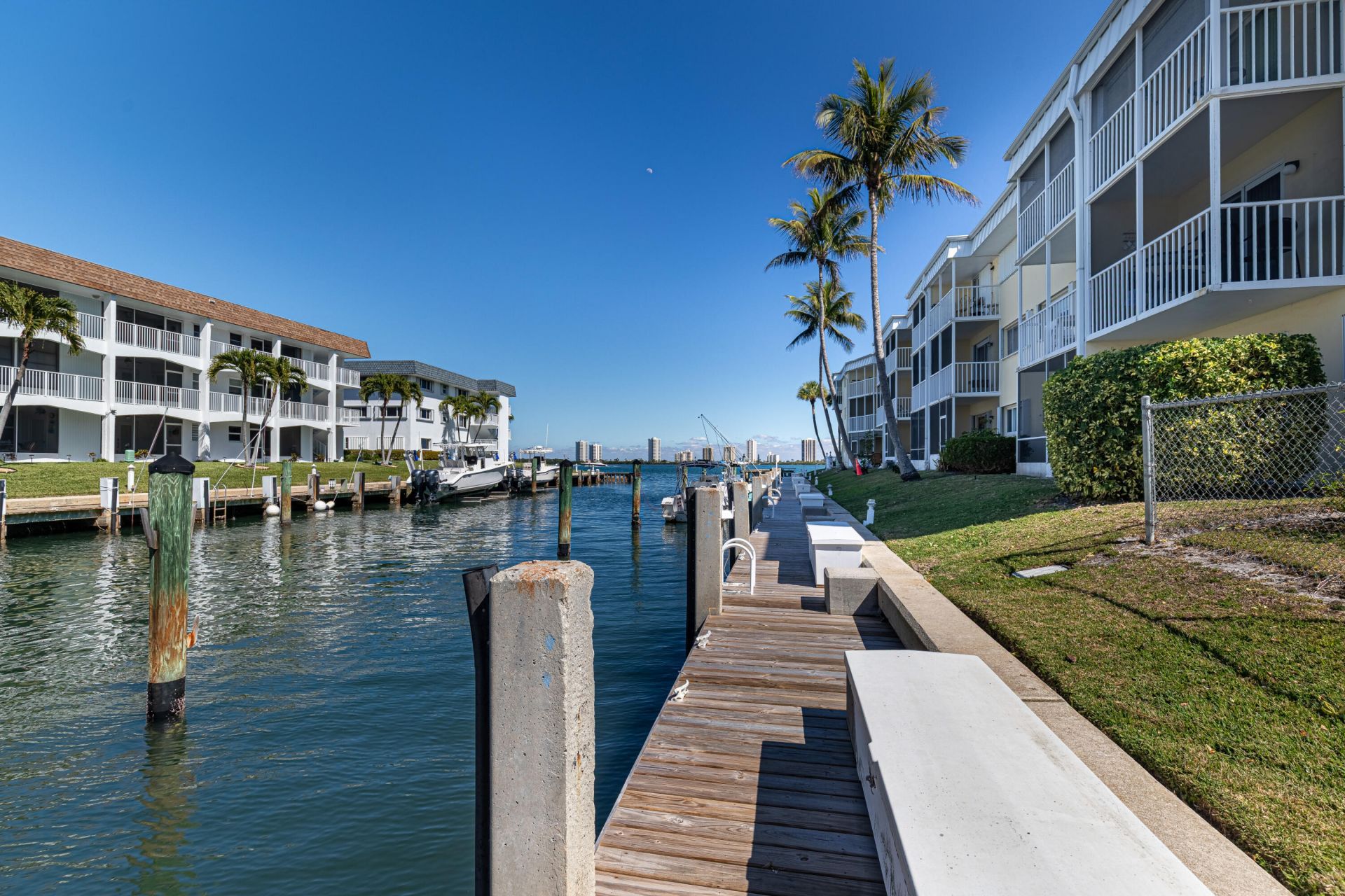 101 Doolen Court, Unit 207, North Palm Beach, FL 33408 Photo