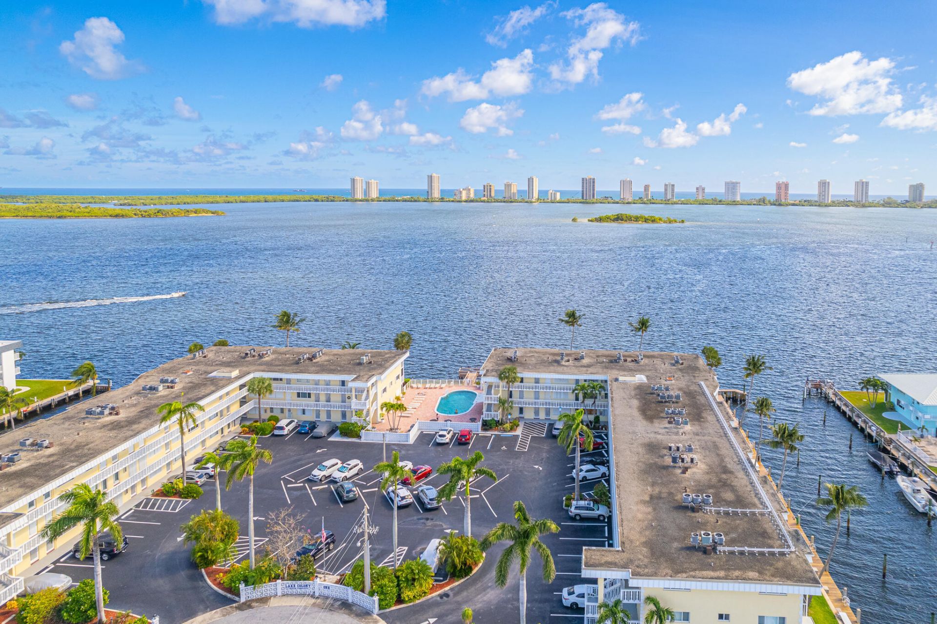 101 Doolen Court, Unit 207, North Palm Beach, FL 33408 Photo
