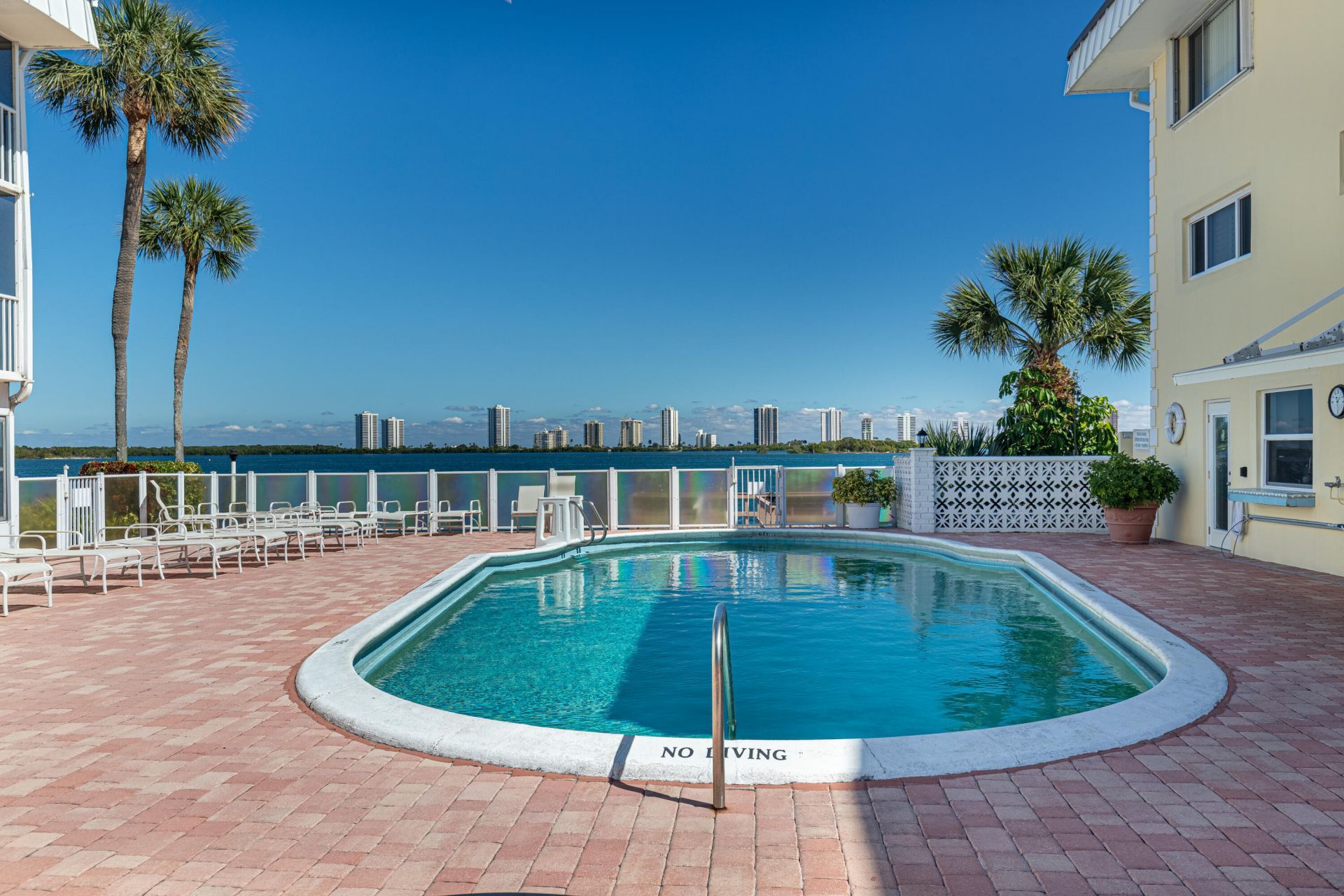 101 Doolen Court, Unit 210, North Palm Beach, FL 33408 Photo