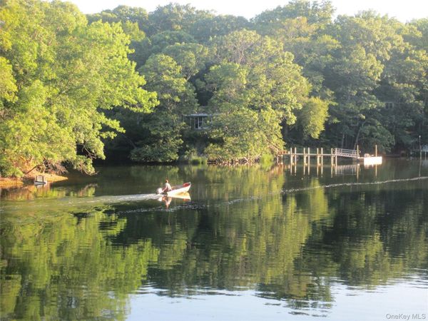 1025 Long Creek Drive , Southold, NY 11971