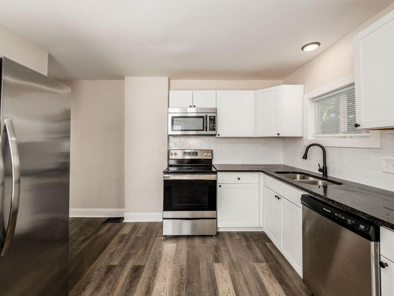 154-156 N Central Avenue, Columbus, OH 43222 Photo 18