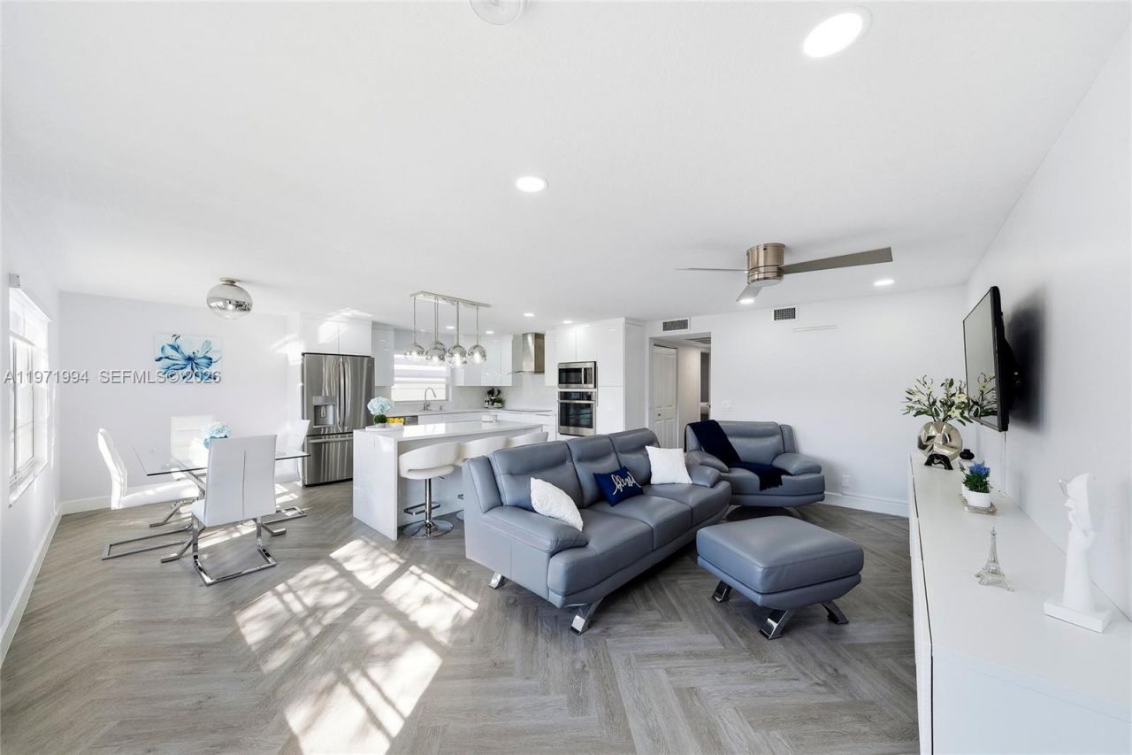 1551 SW 135th Ter, Unit 201G, Pembroke Pines, FL 33027 Photo