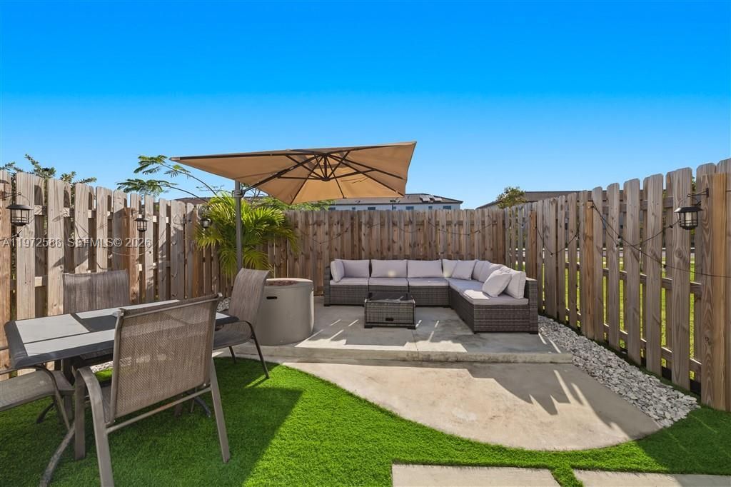 12245 NW 24th Pl, Miami, FL 33167 Photo