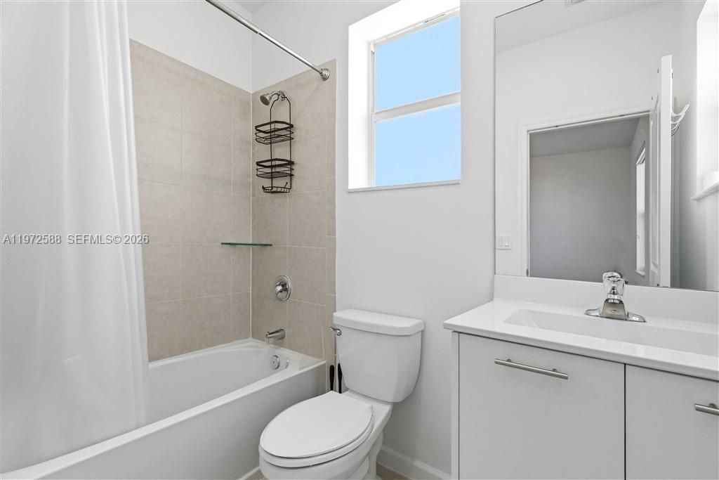 12245 NW 24th Pl, Miami, FL 33167 Photo