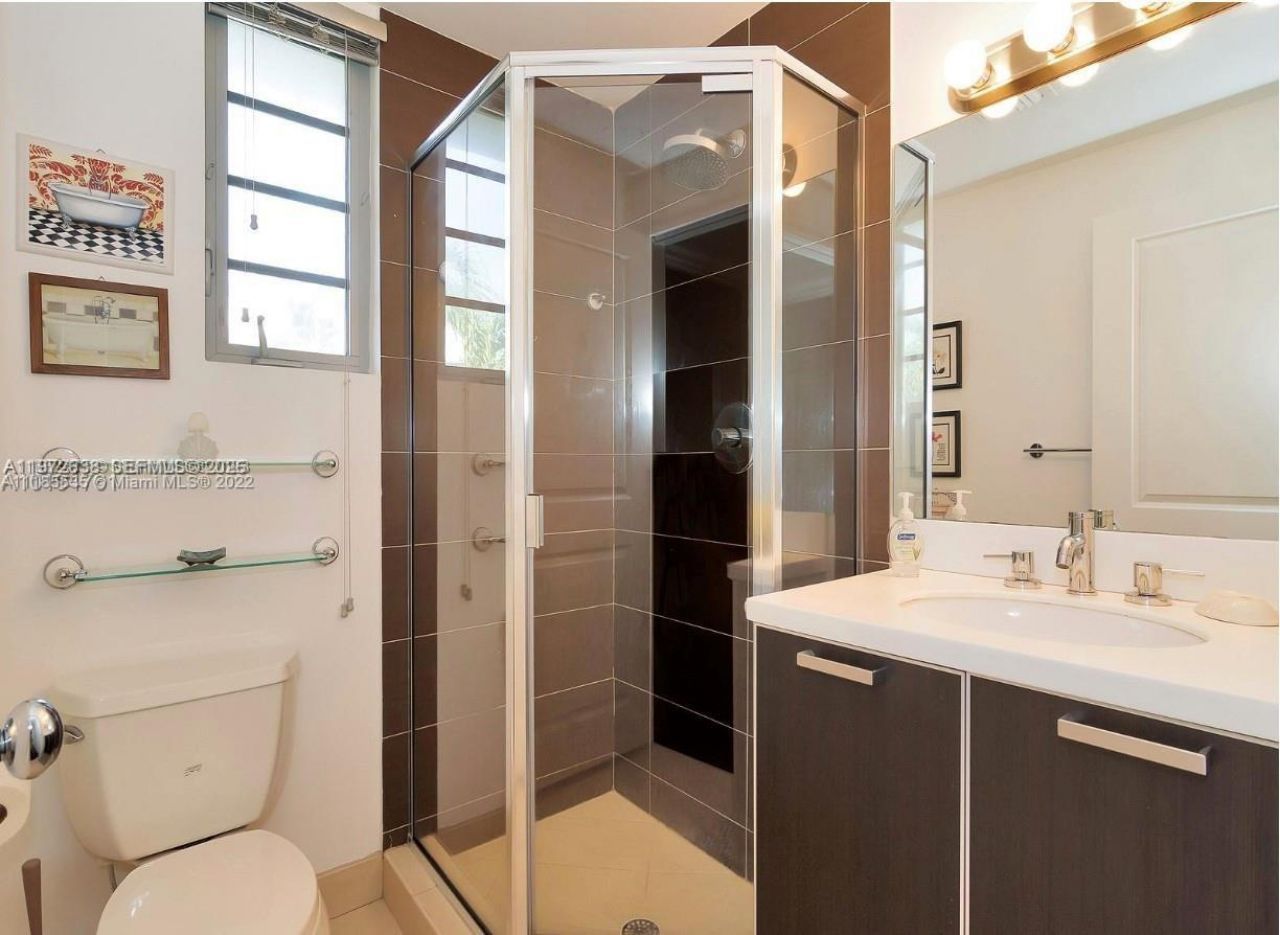 601 11th St, Unit 207, Miami Beach, FL 33139 Photo