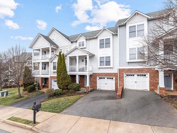 195 BROOKWOOD DR, CHARLOTTESVILLE, VA 22902