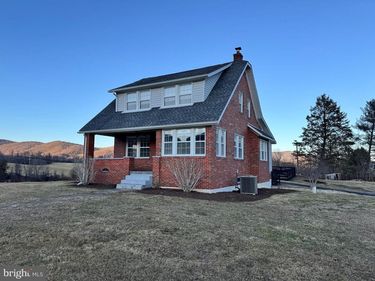 1558 ZACHARY TAYLOR HIGHWAY, HUNTLY, VA 22640