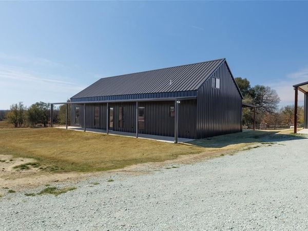 500 County Road 2745, Decatur, TX 76234