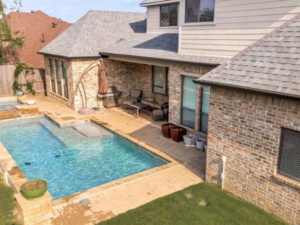 617 Indian Trail, Hurst, TX 76054