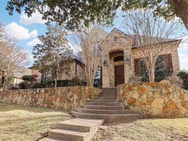 617 Indian Trail, Hurst, TX 76054