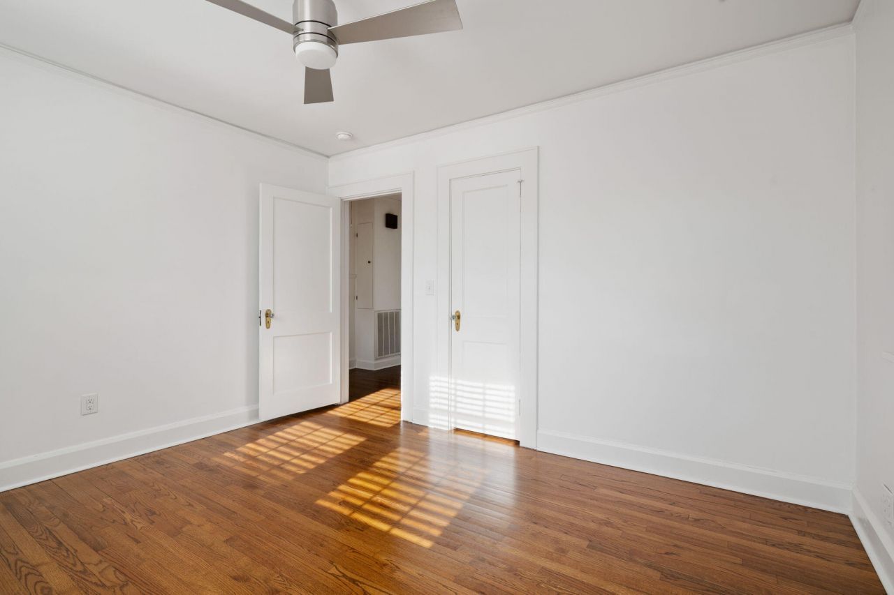 66 Avondale Avenue Photo 10