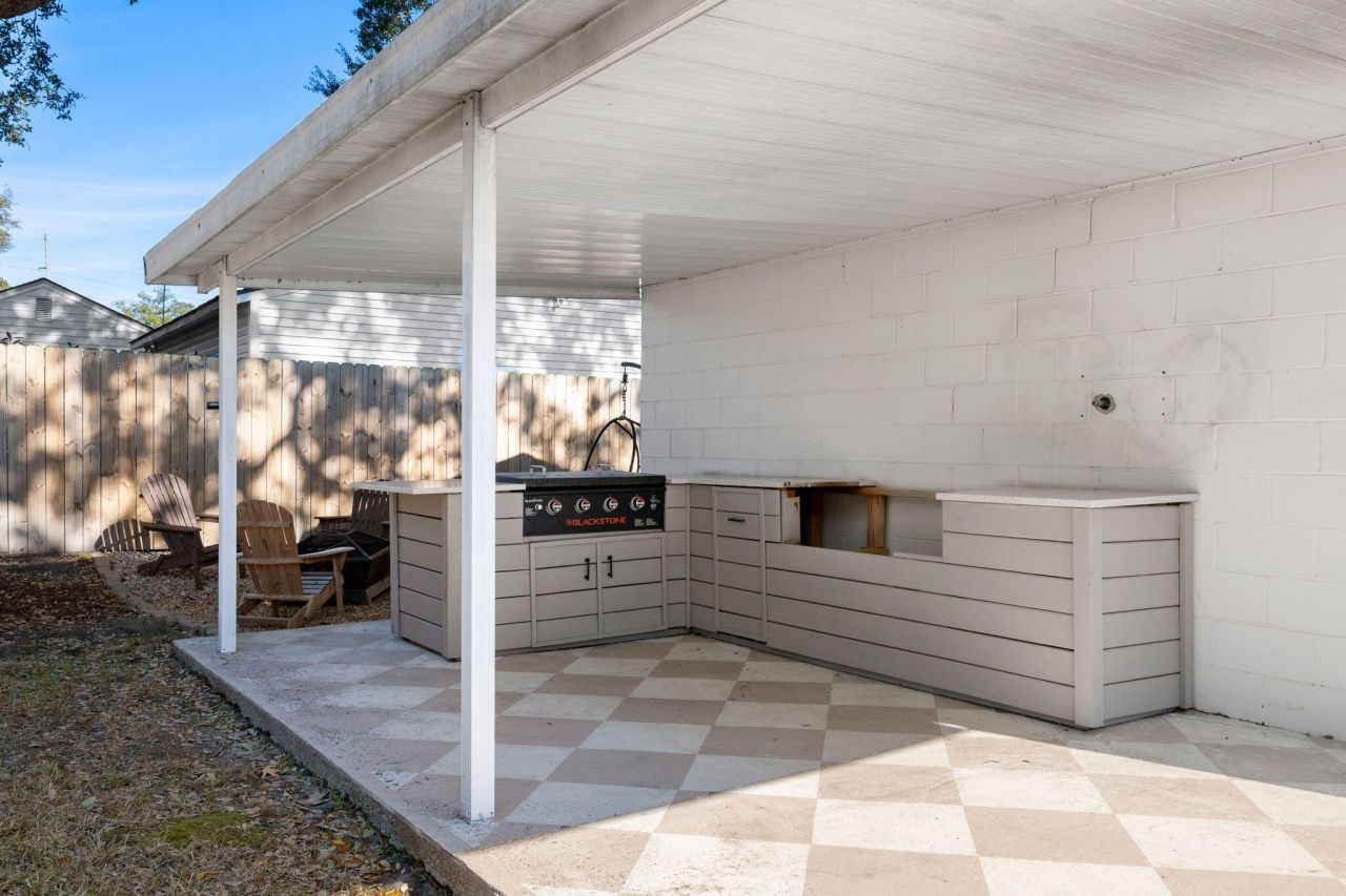 66 Avondale Avenue Photo 17