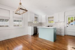 66 Avondale Avenue photo 4