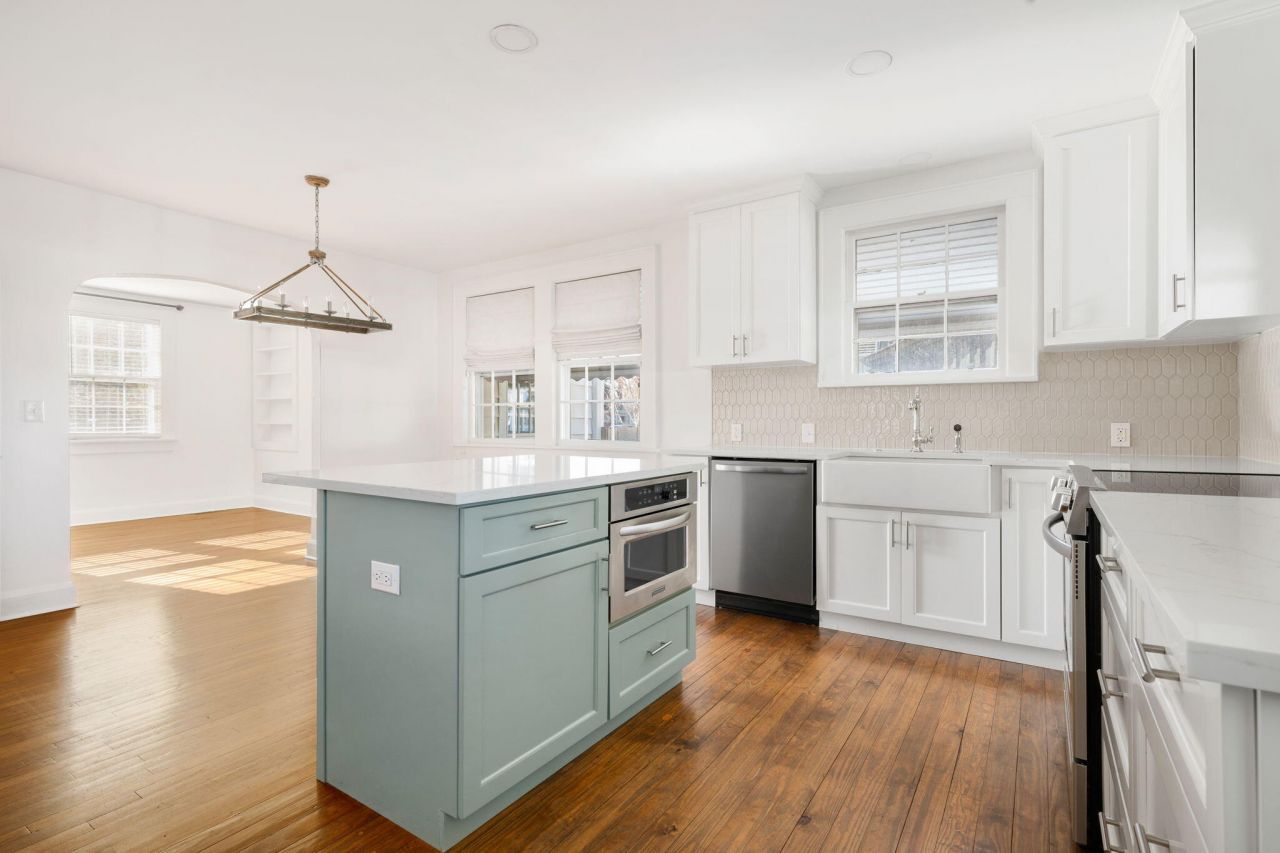 66 Avondale Avenue Photo 7