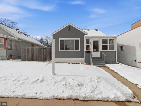 1067 Robert Street S, West Saint Paul, MN 55118