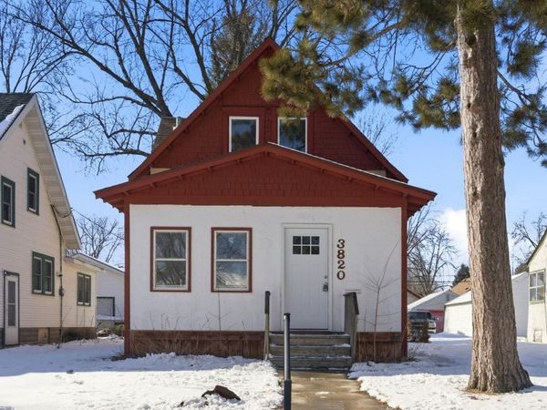 3820 30th Avenue S, Minneapolis, MN 55406