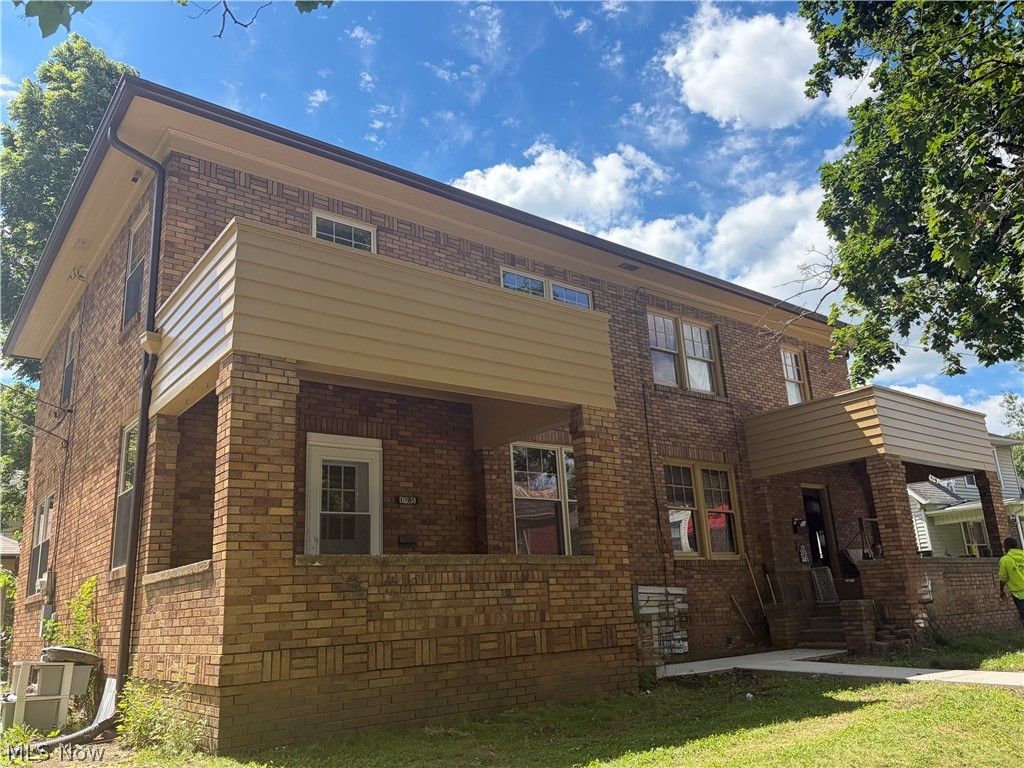 1245 Jewett Drive, Zanesville, OH 43701 Main Photo