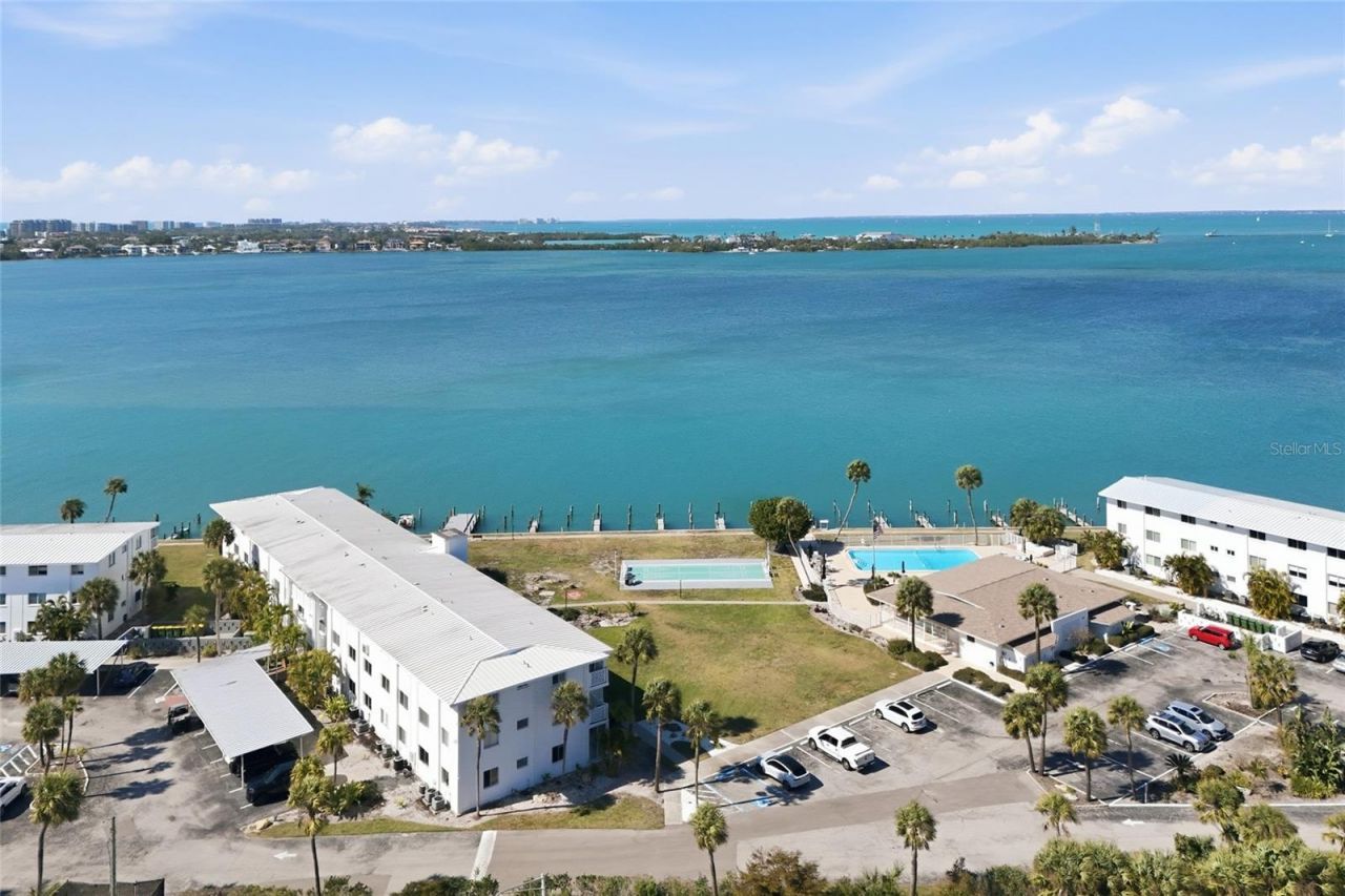 765 John Ringling Boulevard , Unit 23, Sarasota, FL 34236 Photo