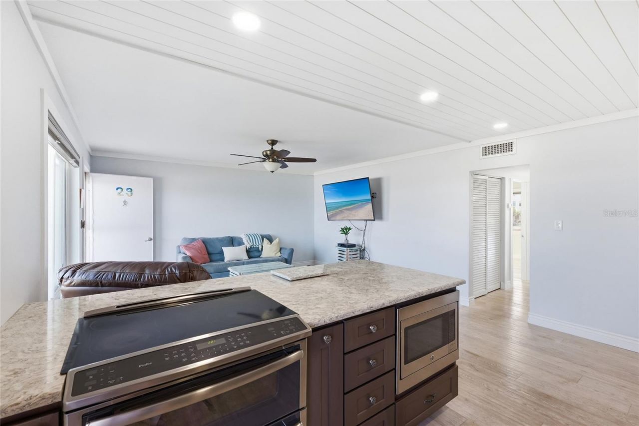 765 John Ringling Boulevard , Unit 23, Sarasota, FL 34236 Photo