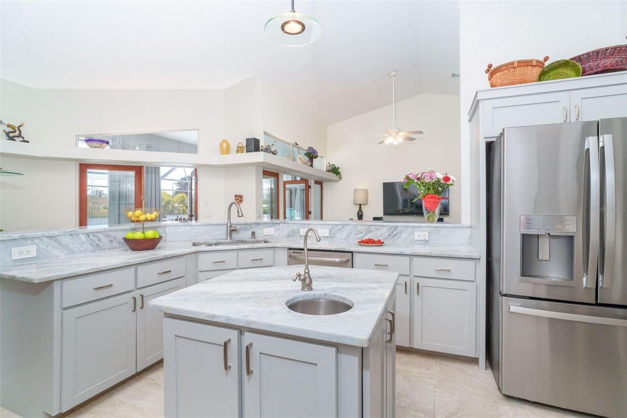 100 N Green Dolphin Drive , Cape Haze, FL 33946 Photo