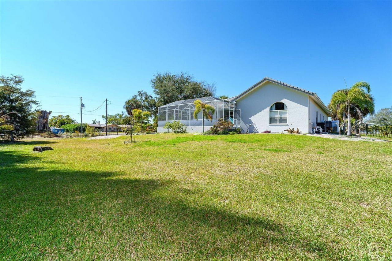 100 N Green Dolphin Drive , Cape Haze, FL 33946 Photo