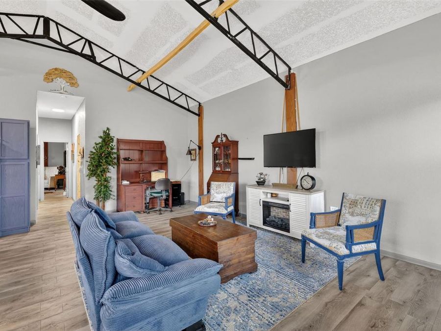Property Image 39