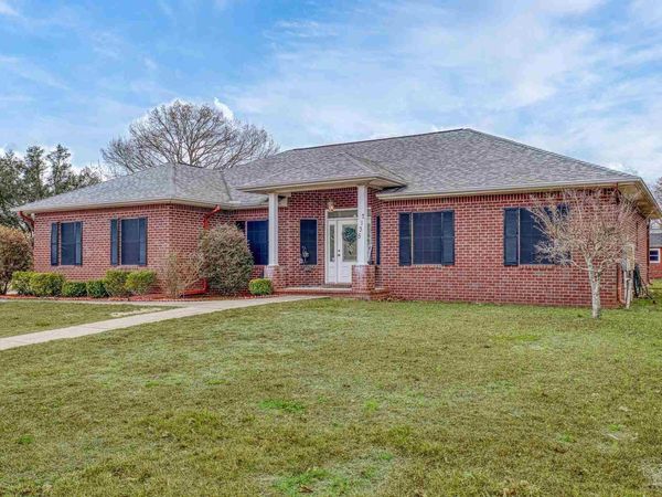 7135 Clearwood Rd, Pensacola, FL 32526