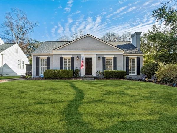 1819 Greystone Road NW, Atlanta, GA 30318