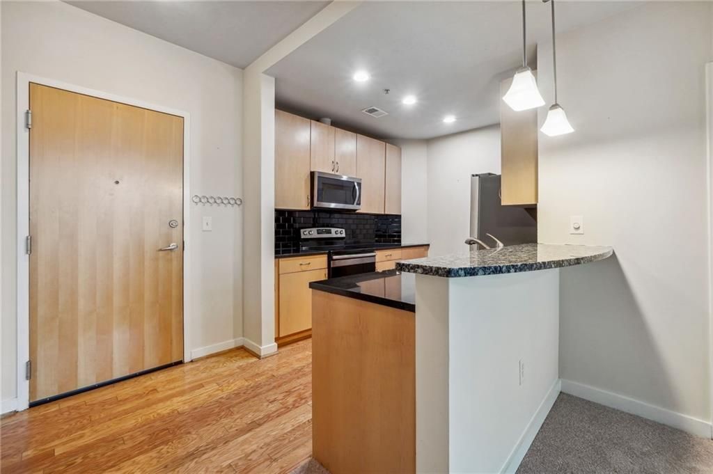 400 W Peachtree Street Nw, Unit 1715, Atlanta, GA 30308 Main Photo