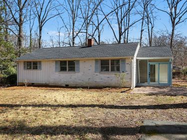 407 Hickory Drive, Chapel Hill, NC 27517