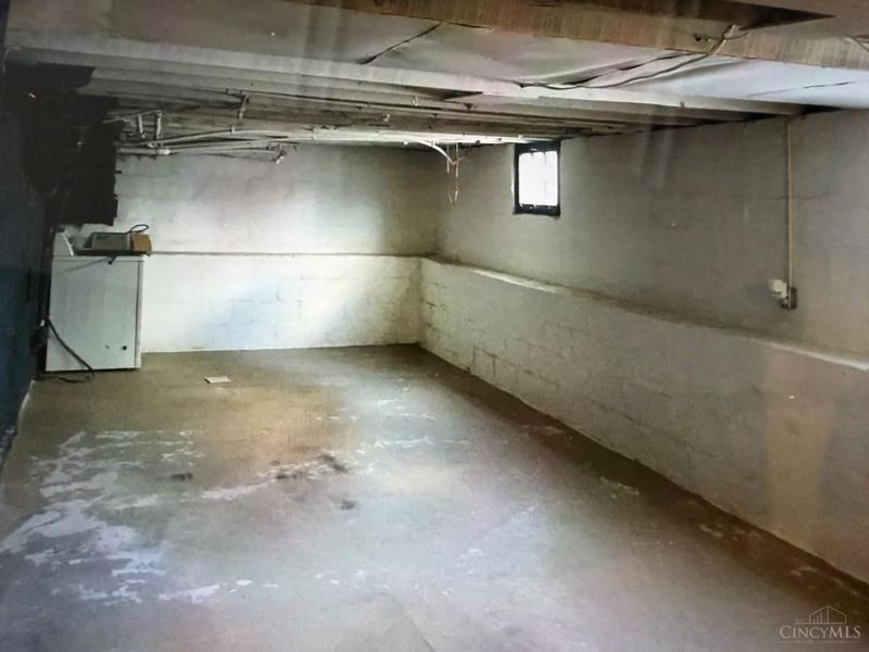 882 E Main Street, Logan, OH 43138 Photo 6