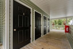 806 E Marymont Lane photo 4