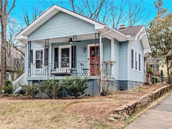 30 Vintage Avenue, Winston-Salem, NC 27127