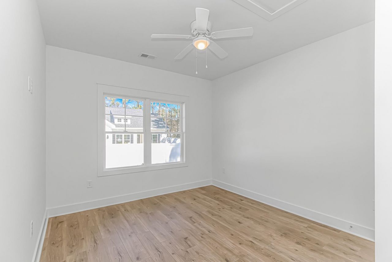 16 Love Ln. Photo 19