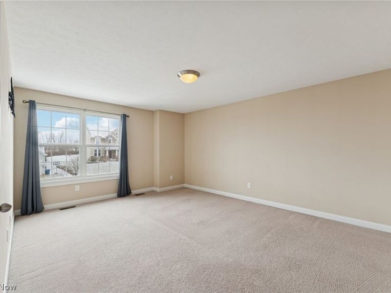 866 Somerby Circle, Uniontown, OH 44685 Photo 20