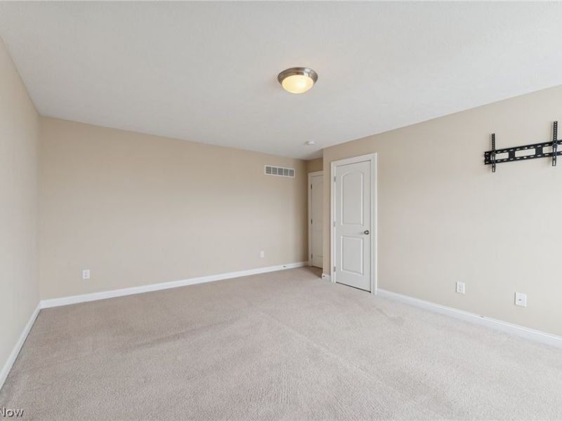 866 Somerby Circle, Uniontown, OH 44685 Photo 21