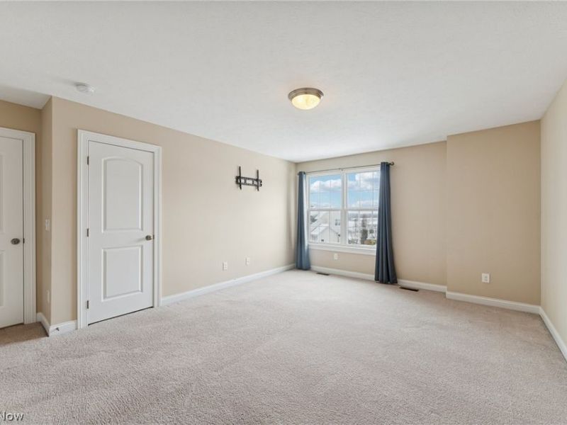 866 Somerby Circle, Uniontown, OH 44685 Photo 22