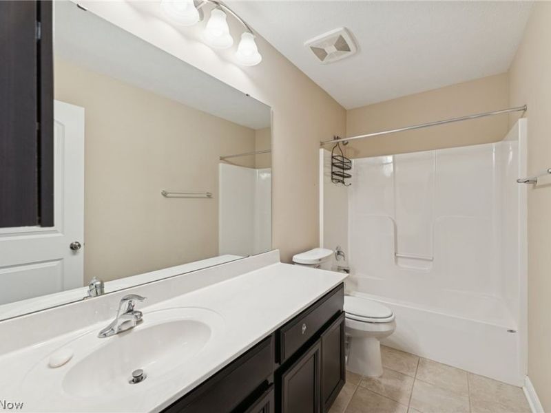 866 Somerby Circle, Uniontown, OH 44685 Photo 23