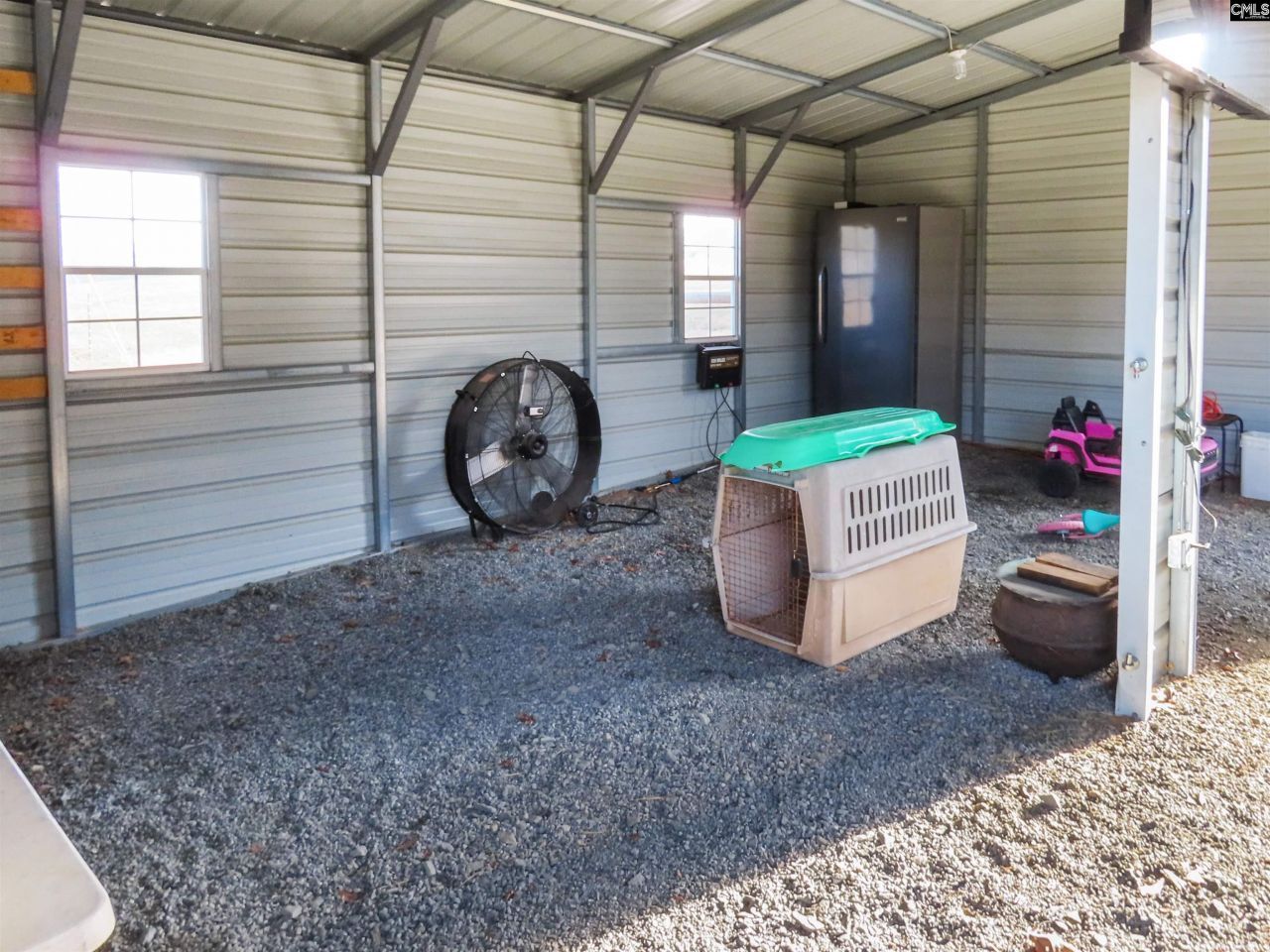 7710 Ridge Road  Photo 10