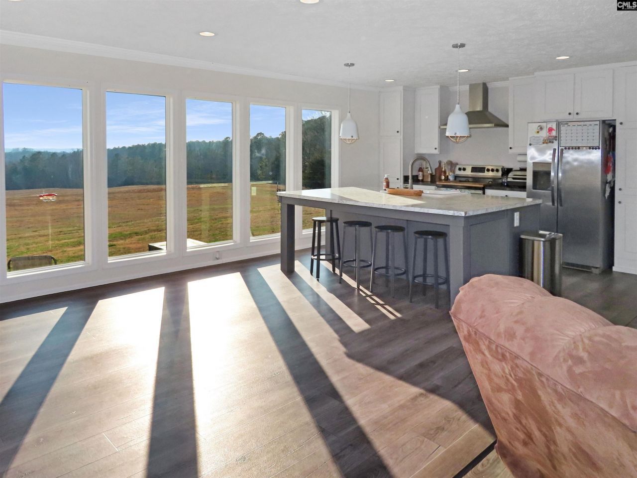 7710 Ridge Road  Photo 15